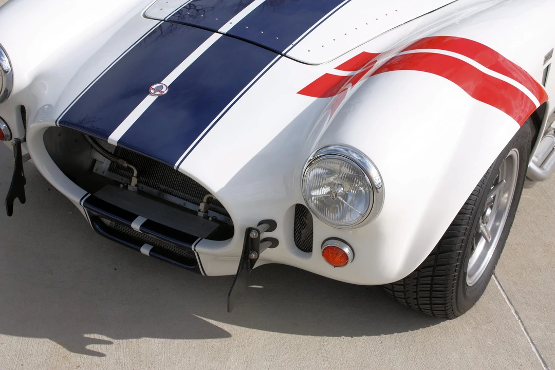 Shelby Cobra Replica - Image 19 of 31