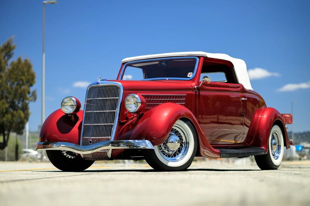 1935 Ford Model 48 & 68 - Image 16 of 31