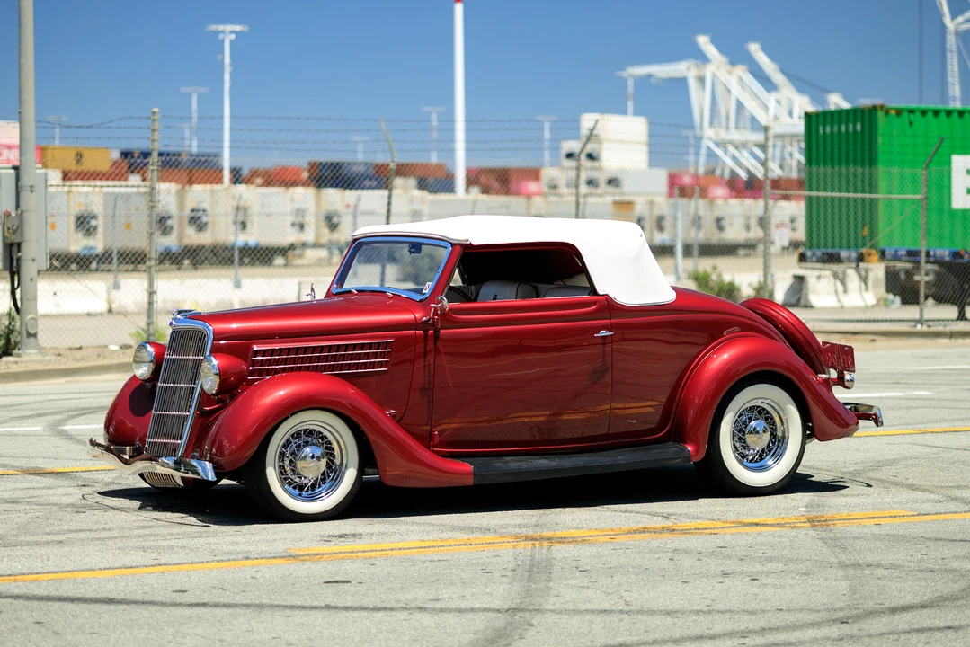1935 Ford Model 48 & 68 - Image 18 of 31
