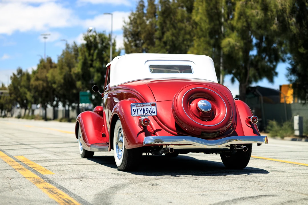 1935 Ford Model 48 & 68 - Image 19 of 31