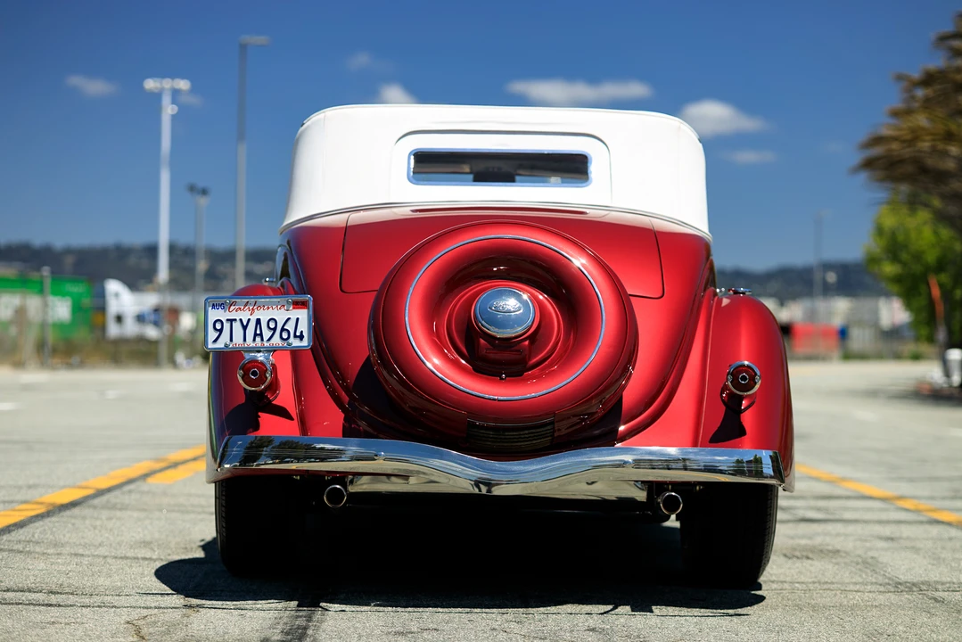 1935 Ford Model 48 & 68 - Image 22 of 31