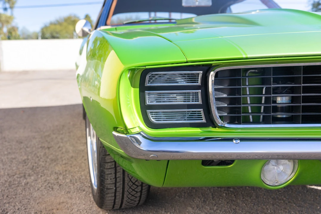 Chevrolet Camaro 1st Gen - Image 18 of 31