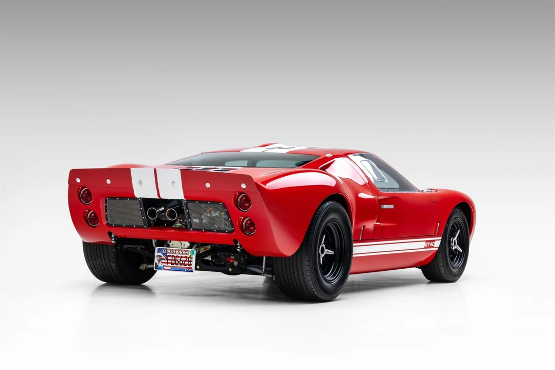 Ford Replica - Image 9 of 31