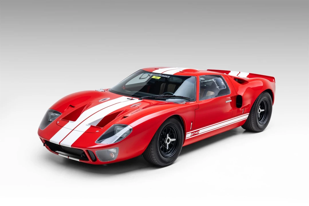Ford Replica - Image 2 of 31