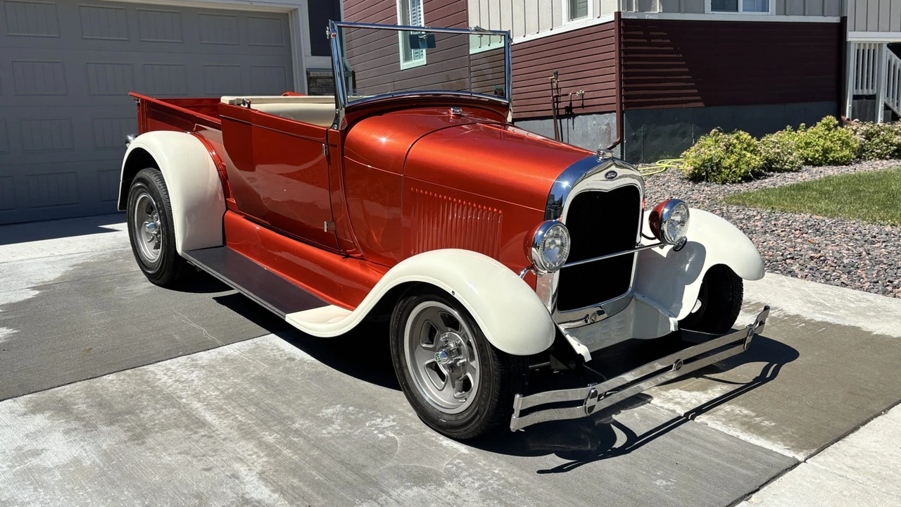 Ford Model A Pickup & Model AA - Image 11 of 31