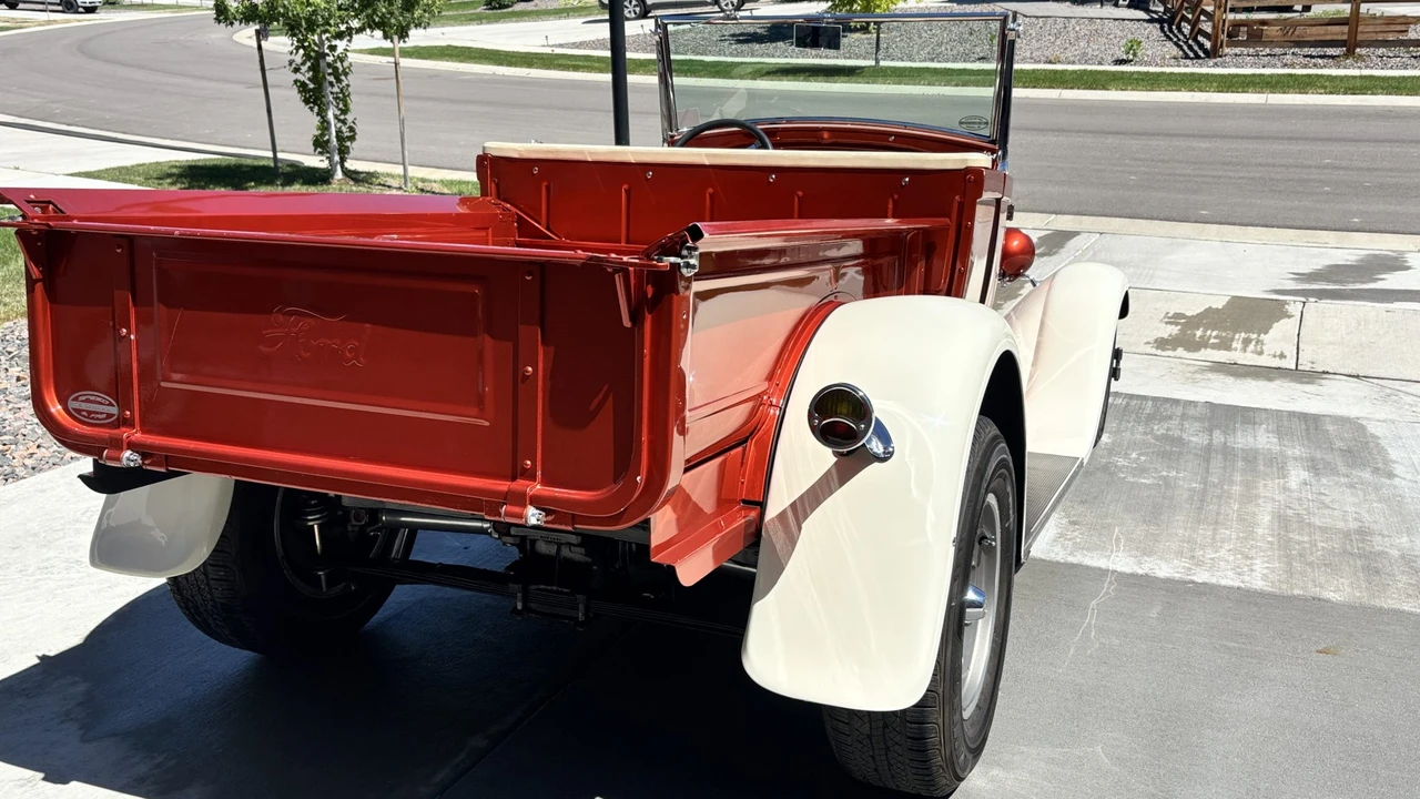 Ford Model A Pickup & Model AA - Image 25 of 31