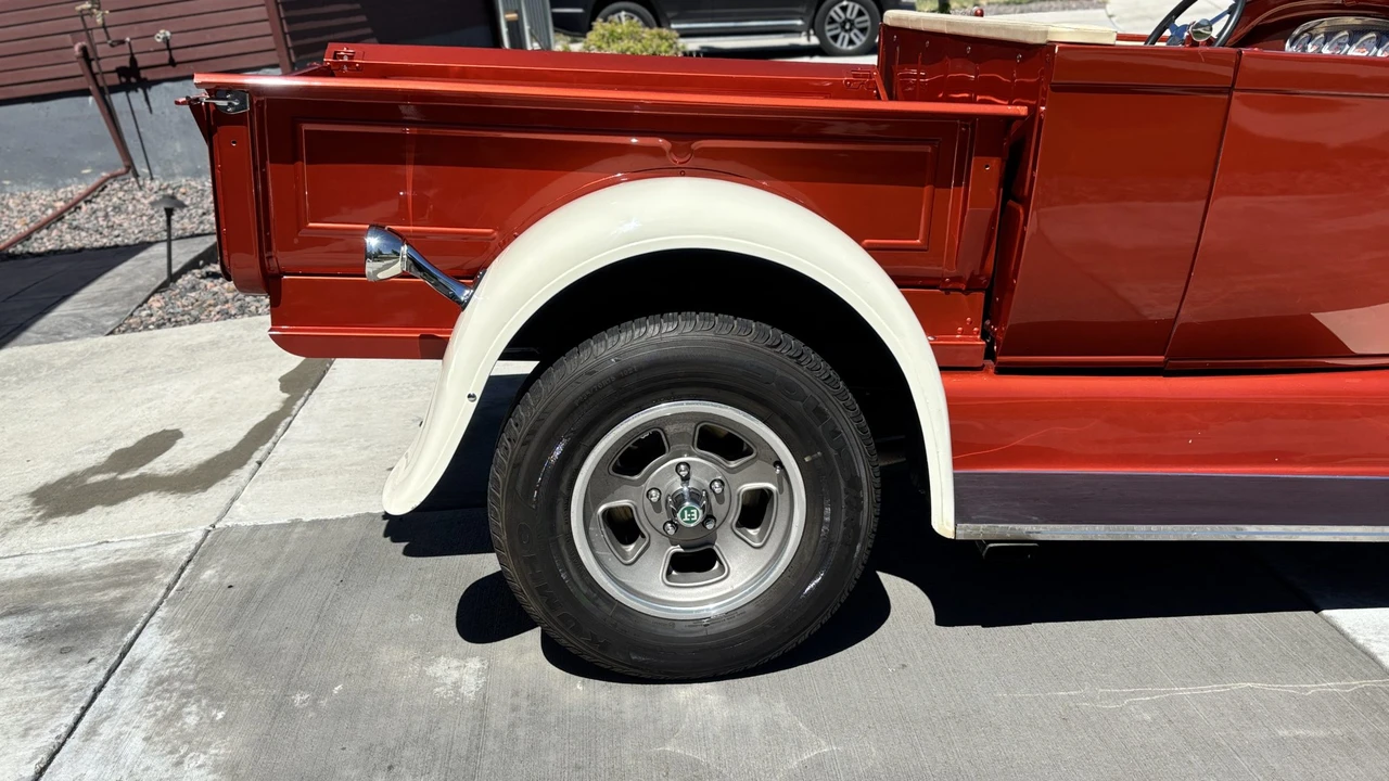 Ford Model A Pickup & Model AA - Image 28 of 31