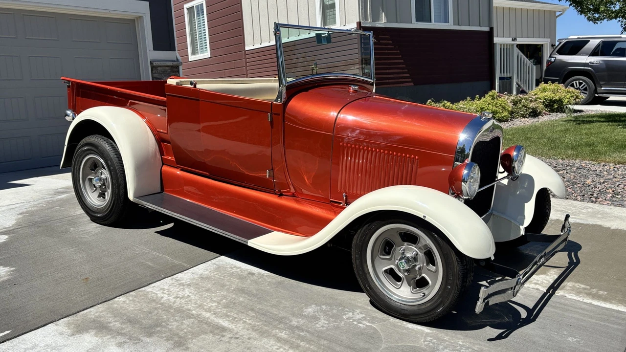 Ford Model A Pickup & Model AA - Image 9 of 31
