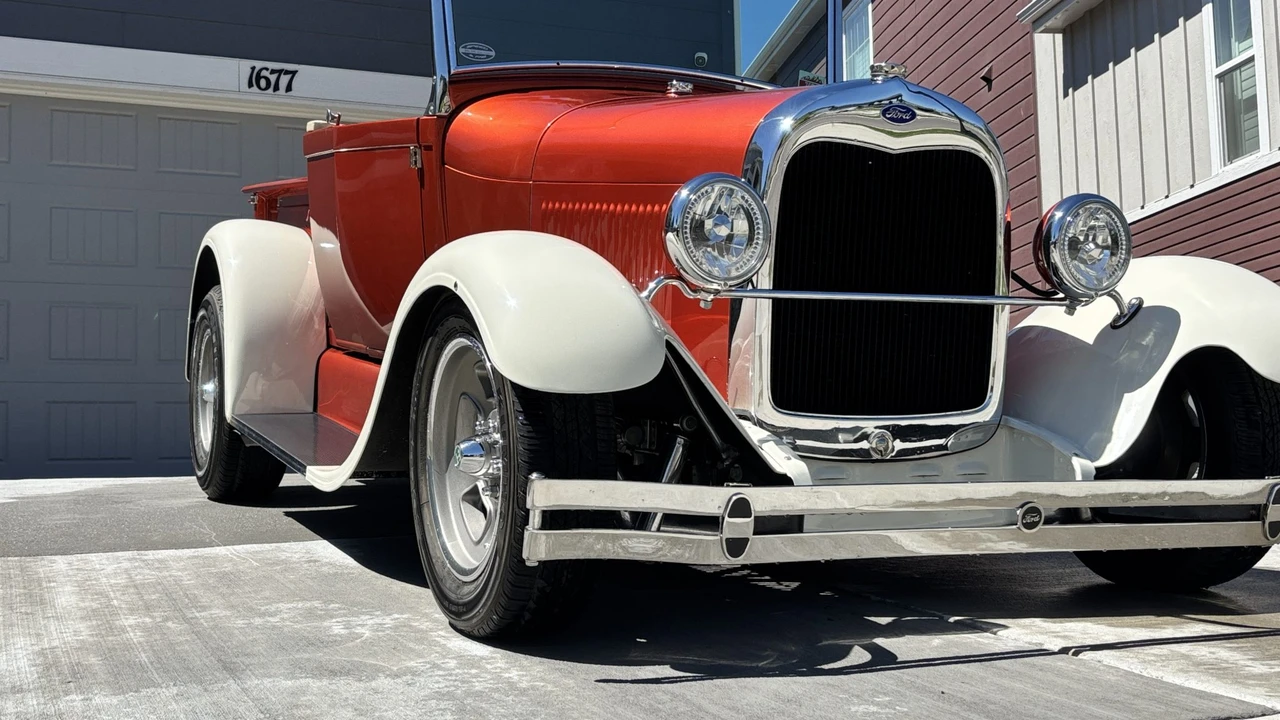 Ford Model A Pickup & Model AA - Image 14 of 31