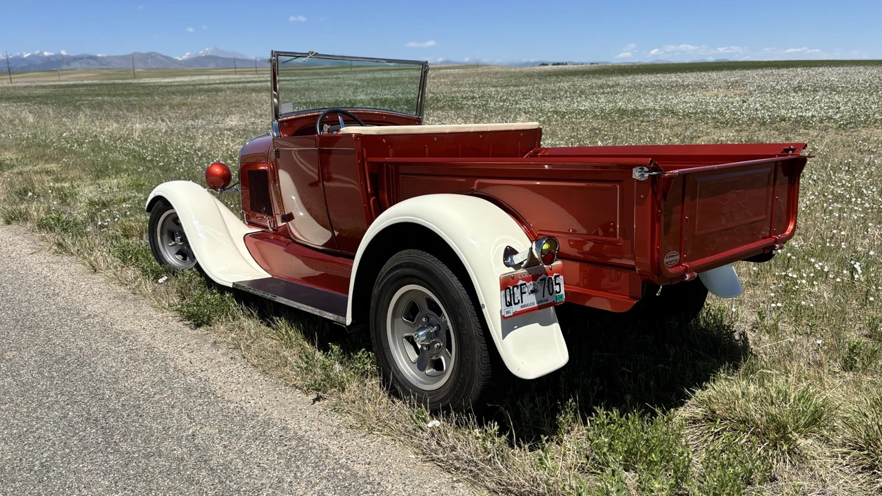 Ford Model A Pickup & Model AA - Image 3 of 31