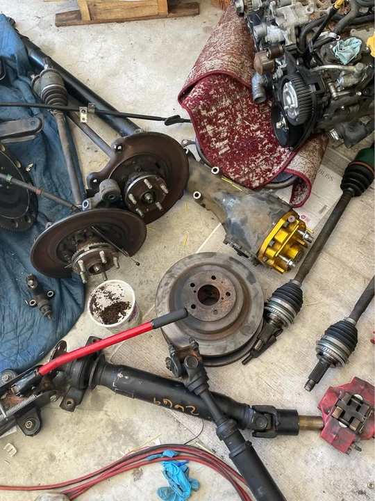 2006 Parts & Memorabilia Gearboxes - Image 4 of 5