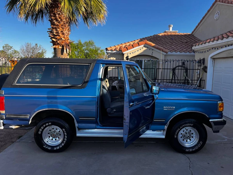 1990 Ford Bronco 4th Gen - Image 3 of 7