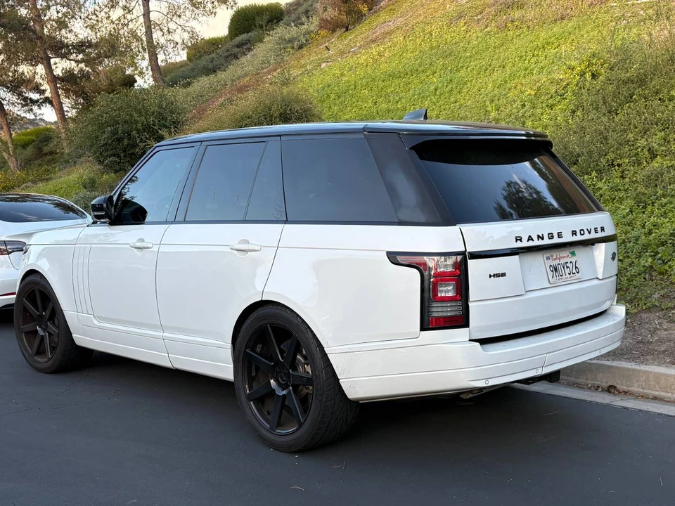 2017 Land Rover Range Rover L405 - Image 2 of 8