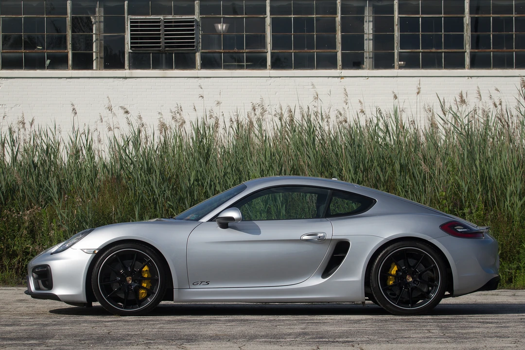2015 Porsche 981 Cayman GTS - Image 4 of 24