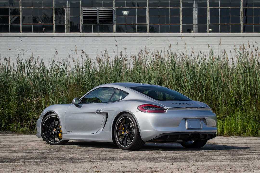 2015 Porsche 981 Cayman GTS - Image 11 of 24