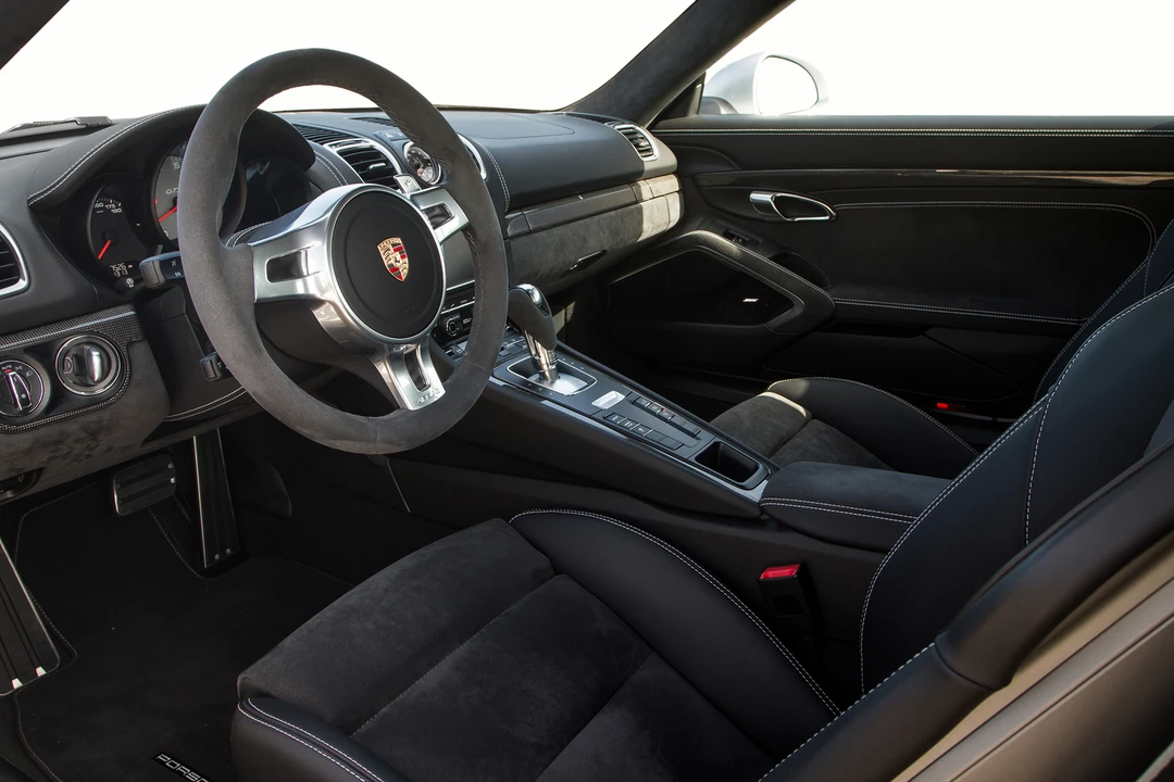 2015 Porsche 981 Cayman GTS - Image 16 of 24