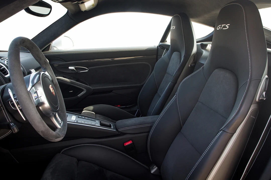 2015 Porsche 981 Cayman GTS - Image 17 of 24