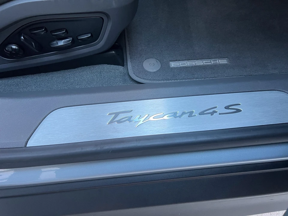 2020 Porsche Taycan 4S - Image 16 of 25