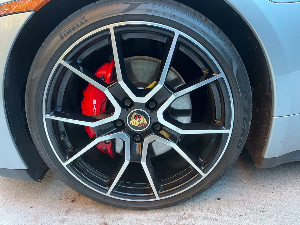 2020 Porsche Taycan 4S - Image 17 of 25