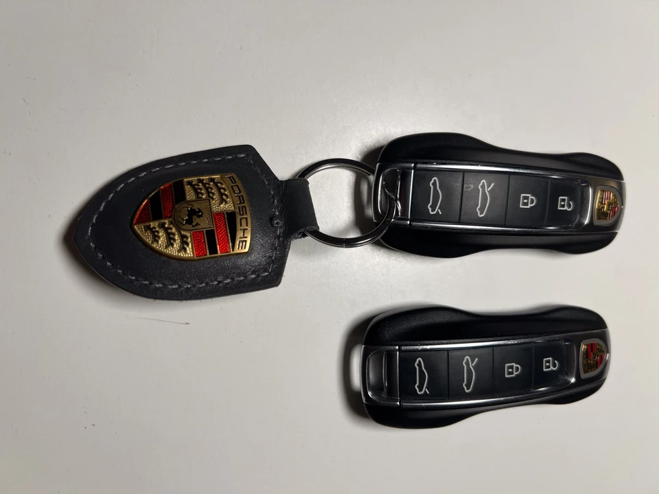 2020 Porsche Taycan 4S - Image 22 of 25