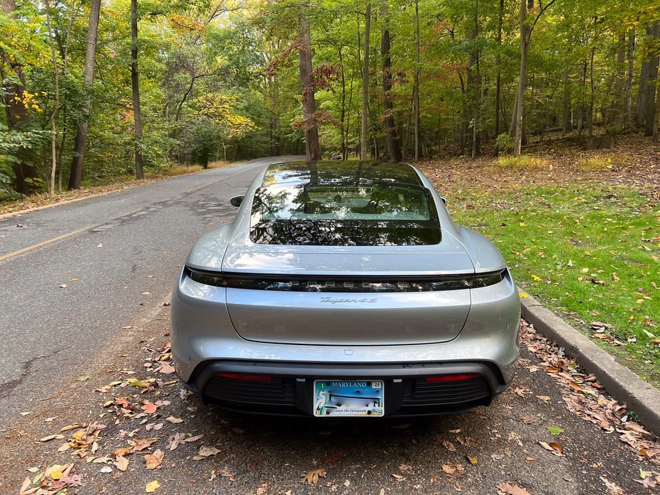 2020 Porsche Taycan 4S - Image 8 of 25