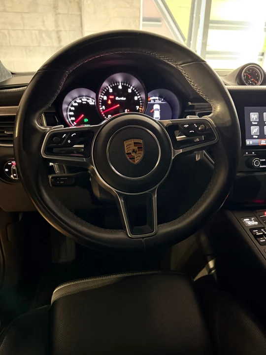2018 Porsche Macan Turbo - Image 5 of 31
