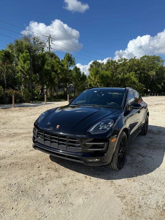 2018 Porsche Macan Turbo - Image 22 of 31