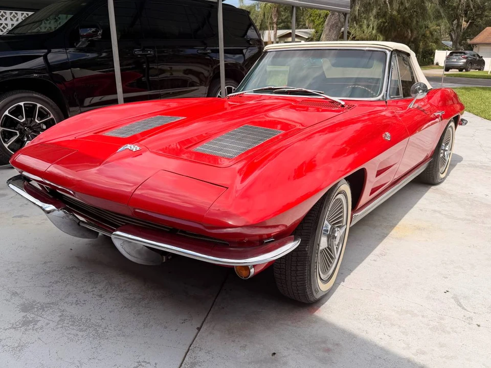 1963 Chevrolet Corvette C2 - Image 11 of 24