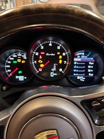 2015 Porsche Macan Turbo - Image 2 of 14