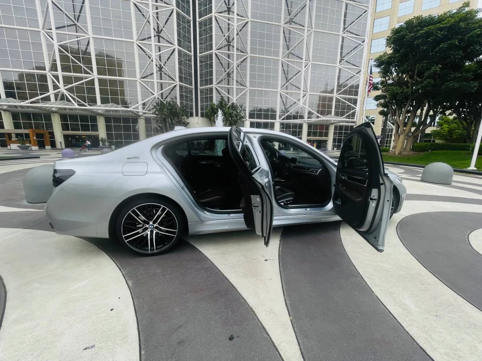 2017 BMW G11/G12 7 Series - Image 10 of 19