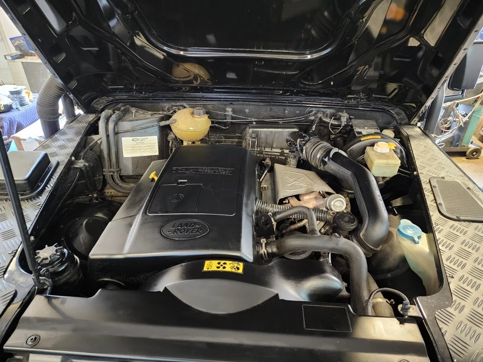 1999 Land Rover Defender - Image 19 of 24