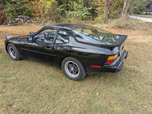 1984 Porsche 944 - Image 11 of 15