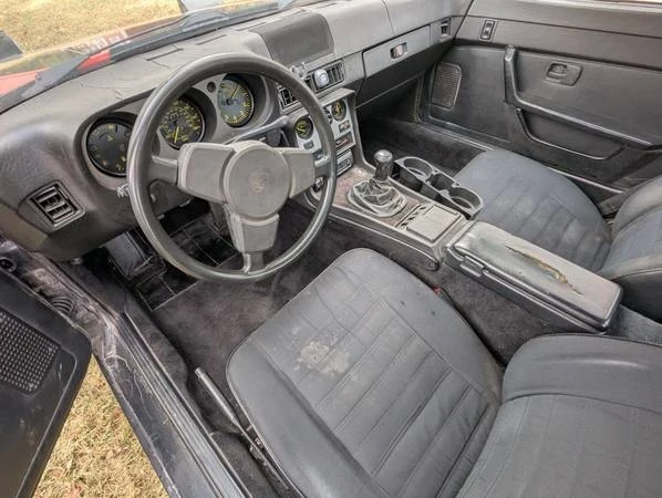 1984 Porsche 944 - Image 6 of 15