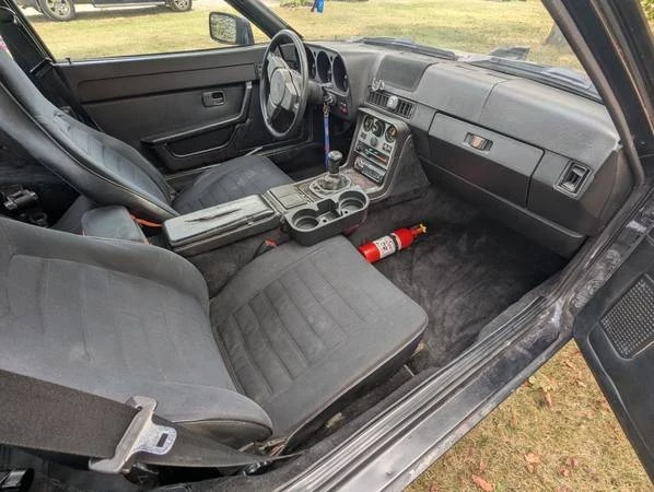 1984 Porsche 944 - Image 8 of 15
