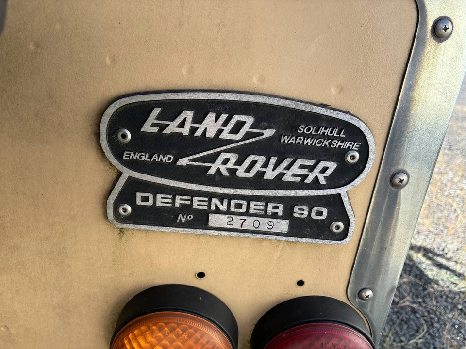 2000 Land Rover Defender 90 - Image 2 of 9