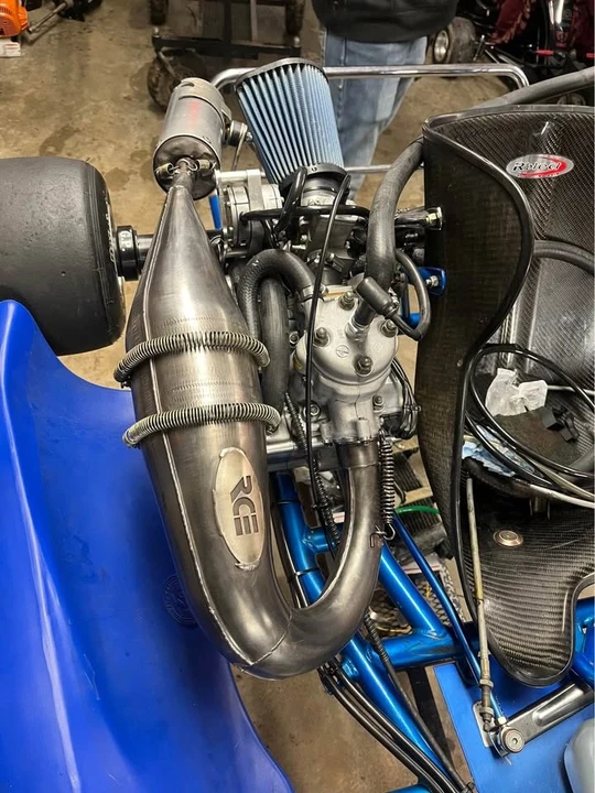Honda CR - Image 2 of 2