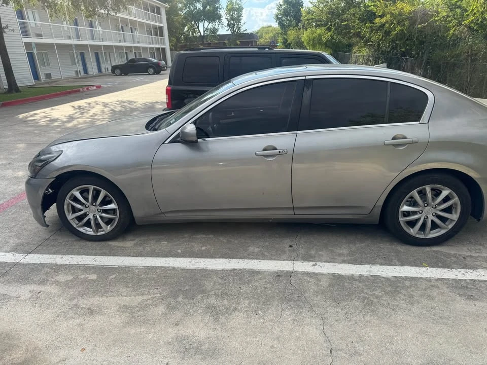 Infiniti G35 3rd Gen - Image 2 of 3