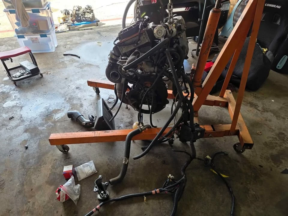 Parts & Memorabilia Engines - Image 5 of 10
