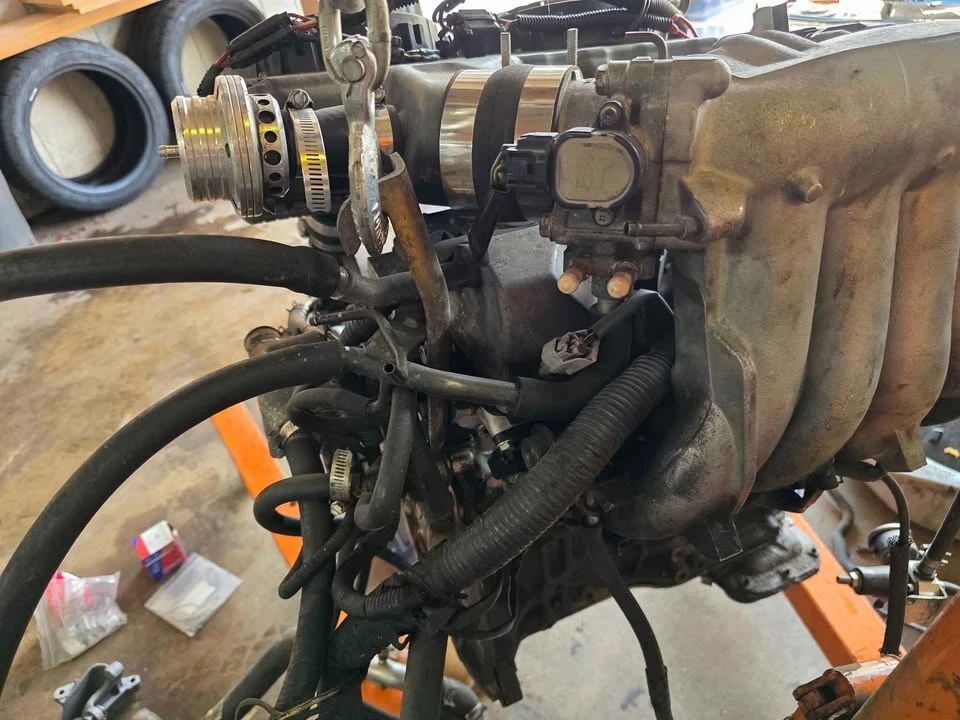 Parts & Memorabilia Engines - Image 6 of 10