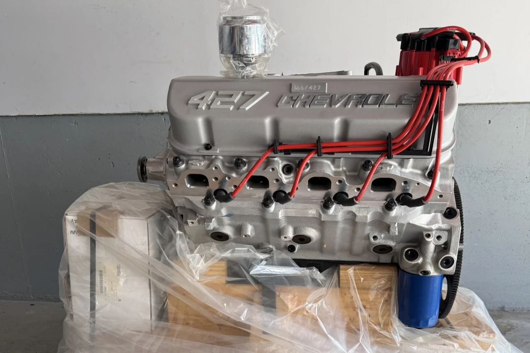 Parts & Memorabilia Engines - Image 2 of 5