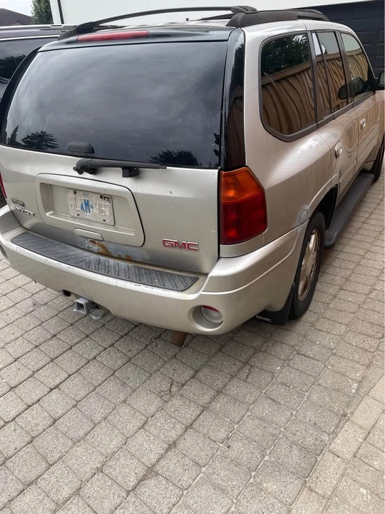 GMC Envoy - Image 2 of 7