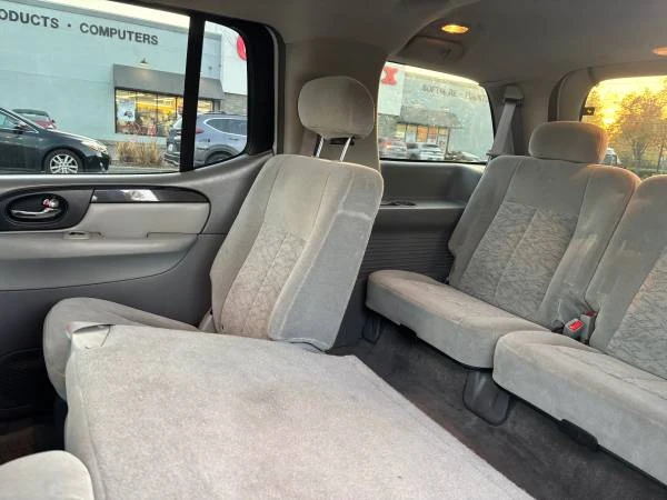 2005 GMC Envoy - Image 15 of 17