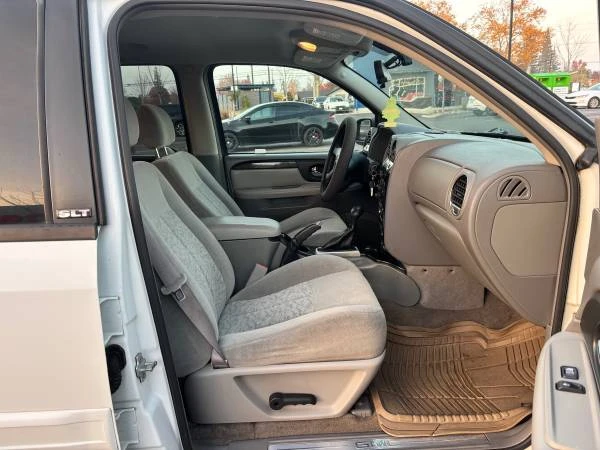 2005 GMC Envoy - Image 14 of 17