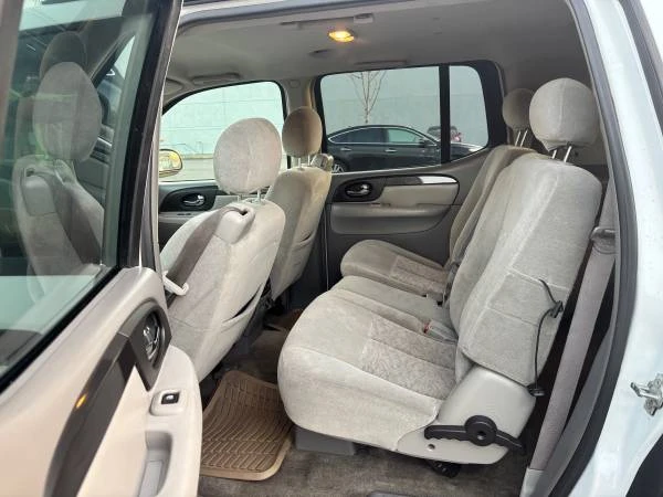 2005 GMC Envoy - Image 11 of 17