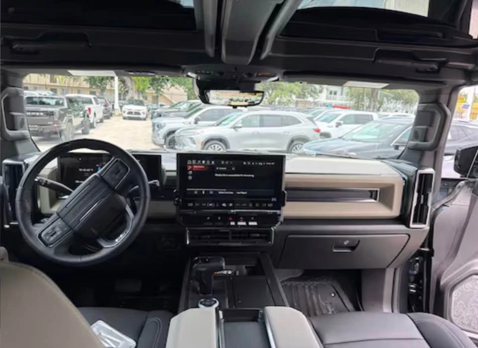 2026 GMC Hummer EV - Image 4 of 4