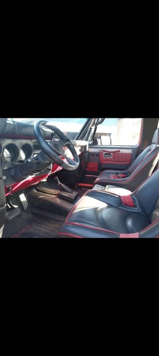 1991 GMC Jimmy 2nd Gen - Image 11 of 17