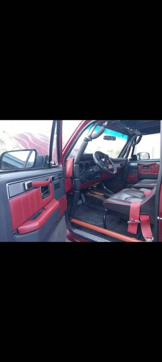 1991 GMC Jimmy 2nd Gen - Image 15 of 21