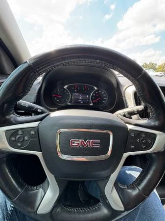 2020 GMC Terrain - Image 15 of 21