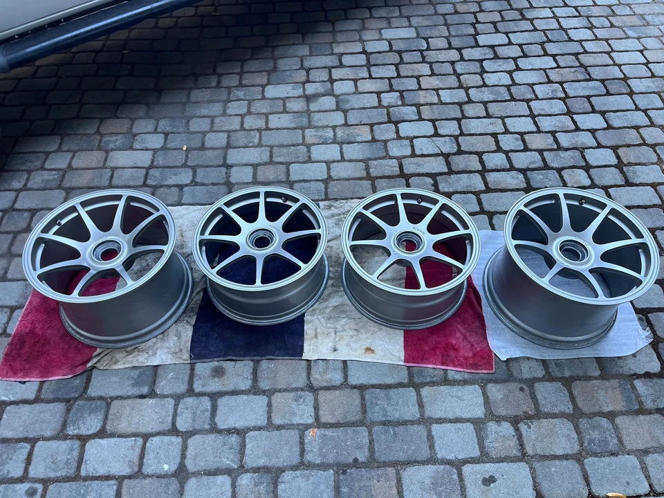 Parts & Memorabilia Other Wheels - Image 2 of 8