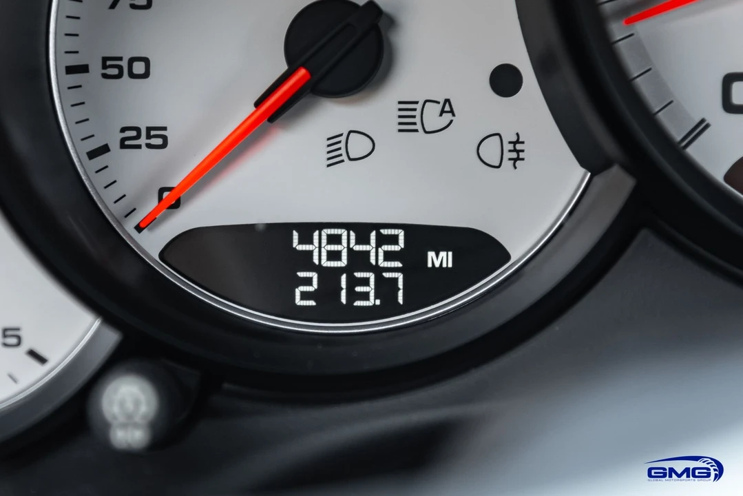 2015 Porsche 991 Turbo S - Image 29 of 31